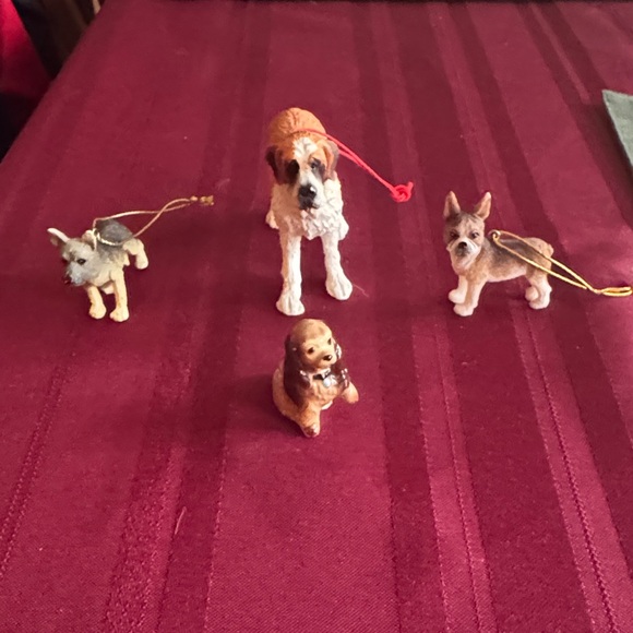 None Other - Set of Ceramic Dog Figurines - 3 Ornaments, 1 Statue